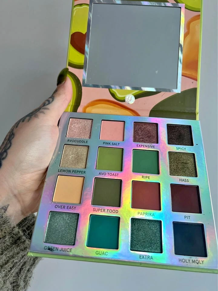 Make up eyeshadow palette with mirror glitters and mattes