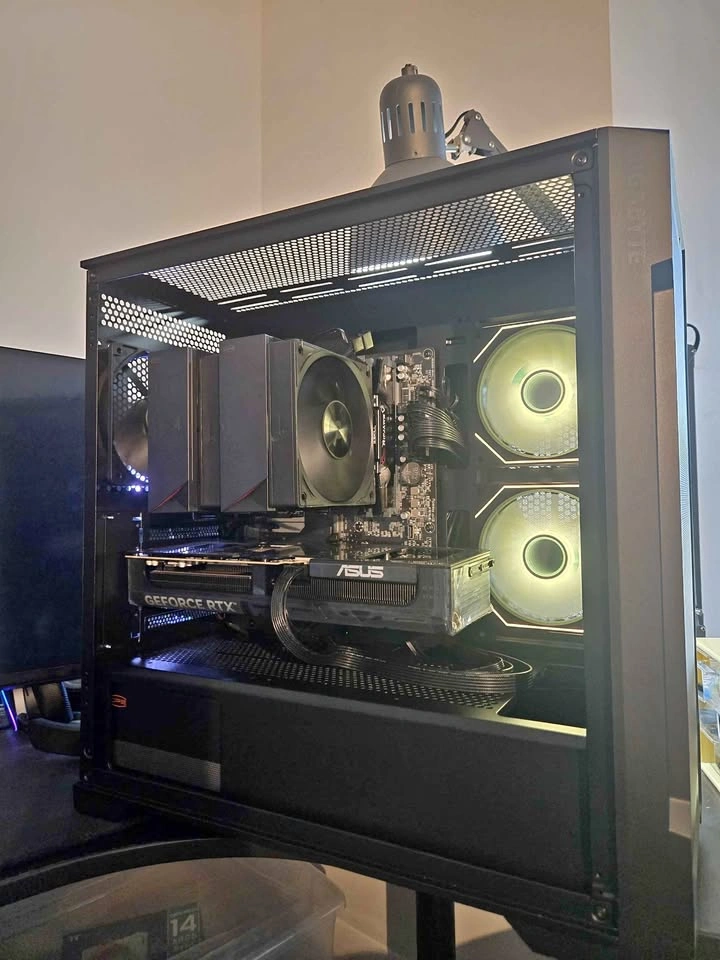 Brand new gaming pc 5070 with 5800x 32g ddr4