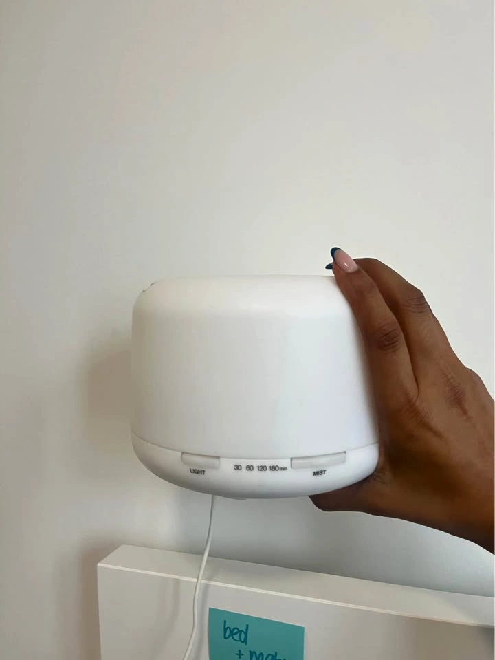 MUJI White Essential Oil Diffuser Humidifier