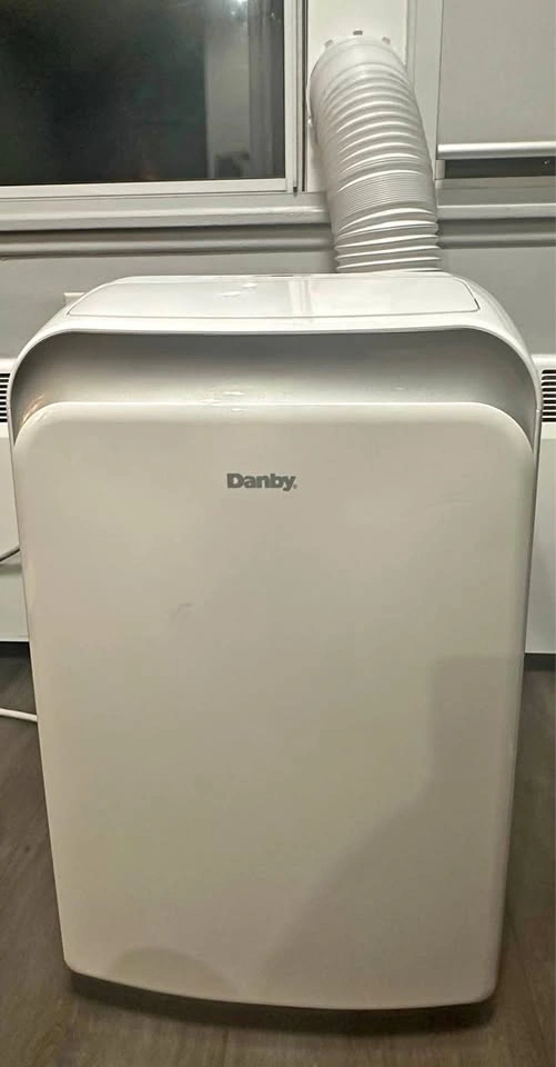 Danby 10,000 BTU Portable Air Conditioner (6000 SACC) – Like New
