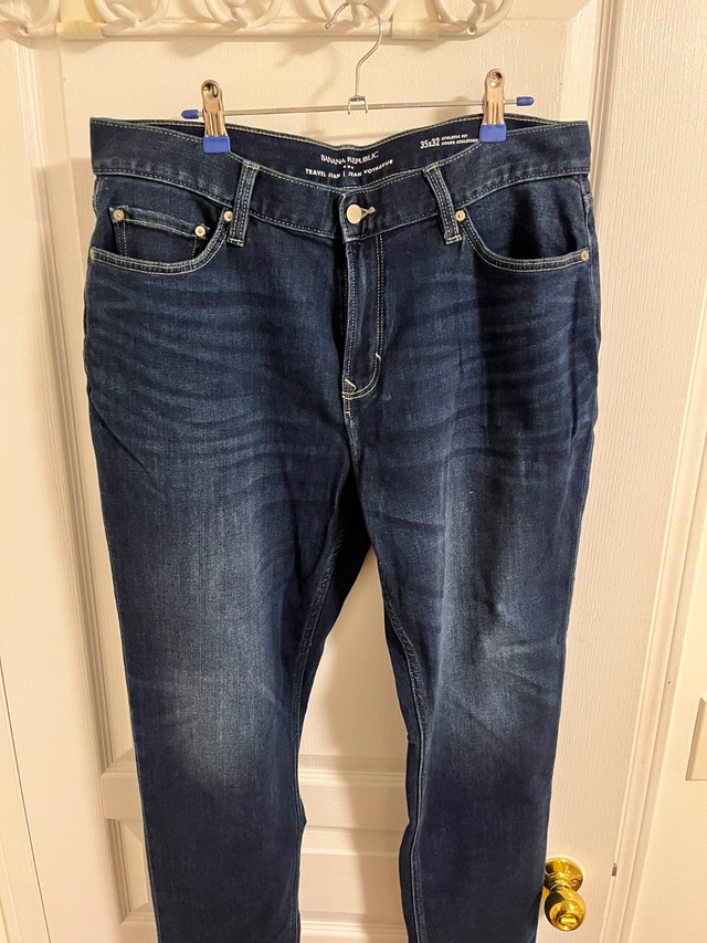 Two Banana Republic Travel Jeans - 35 x 32 - BRAND NEW, TAGS ON - photo 2