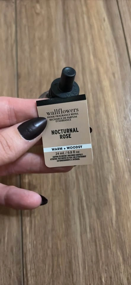 Bath & Body Works Wallflowers - Nocturnal Rose Scent - photo 2
