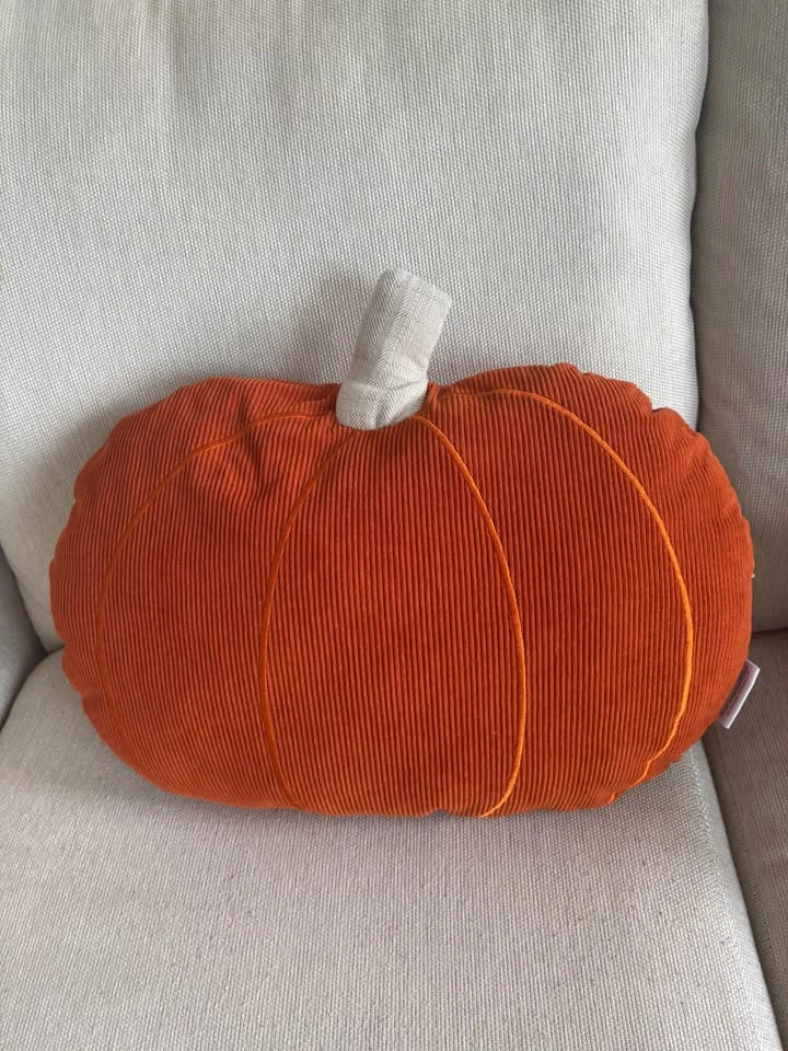 Pumpkin pillows - photo 3