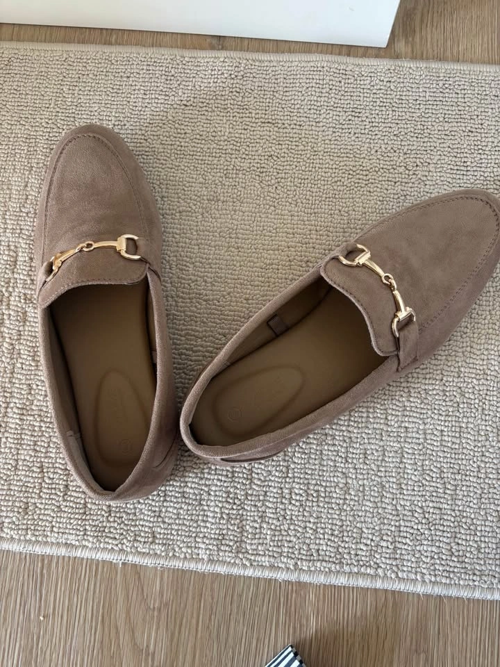 Women’s loafers, size 9 (fits size 8) - photo 2