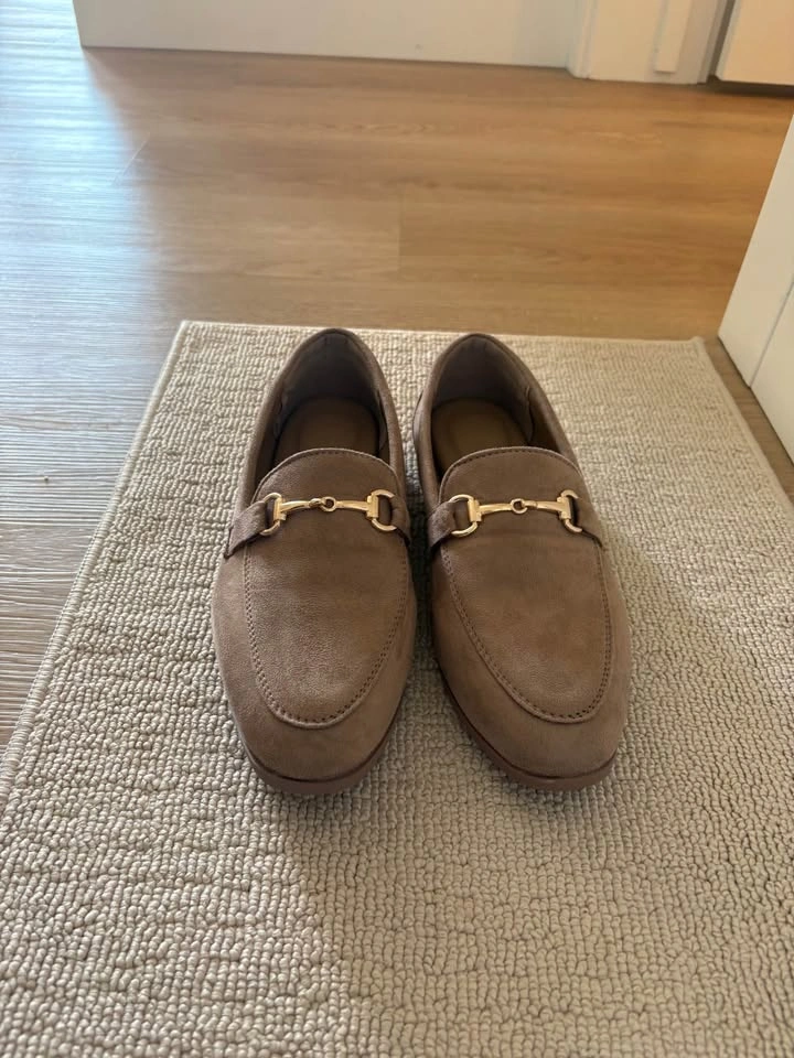 Women’s loafers, size 9 (fits size 8) - photo 3