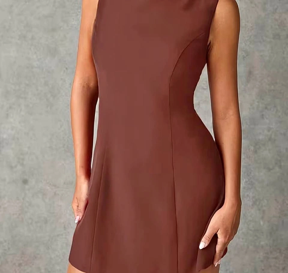 Coffee-colored dress (size M)