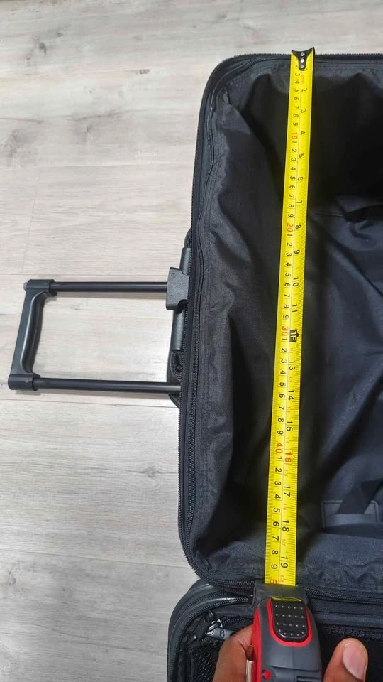 Skyway Black Soft-Sided Luggage XL - photo 2