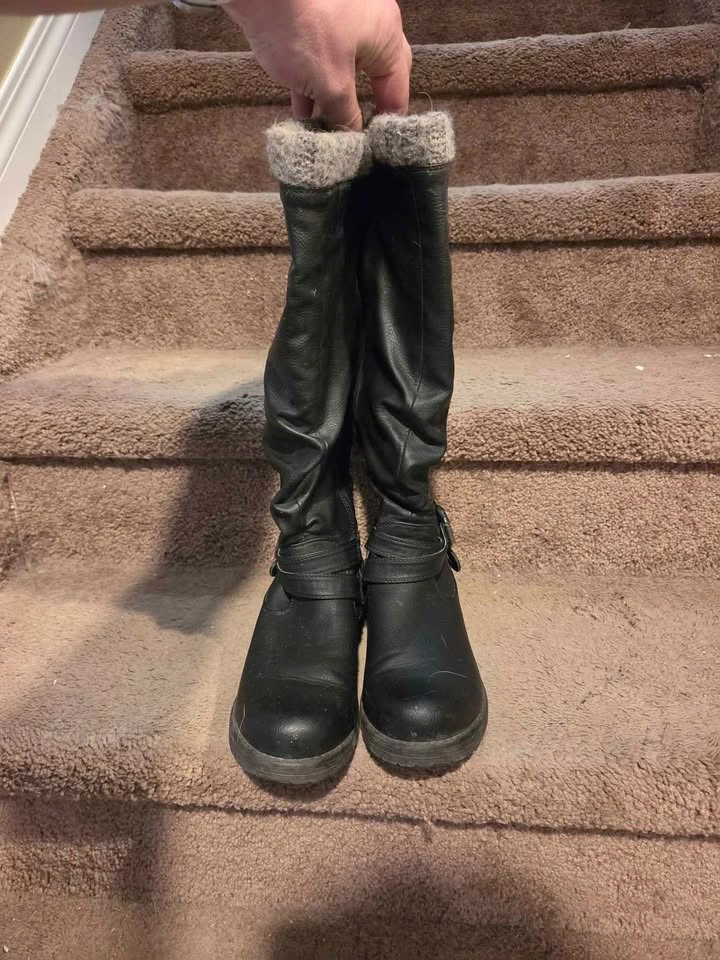 Black Boots with Knit Cuff - Size 7 - photo 2