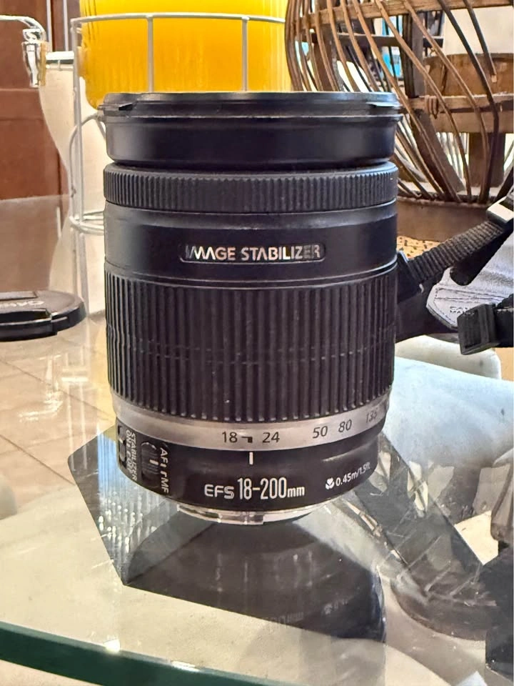 Canon EOS 60D DSLR Camera w/ 18-200mm Lens - photo 3