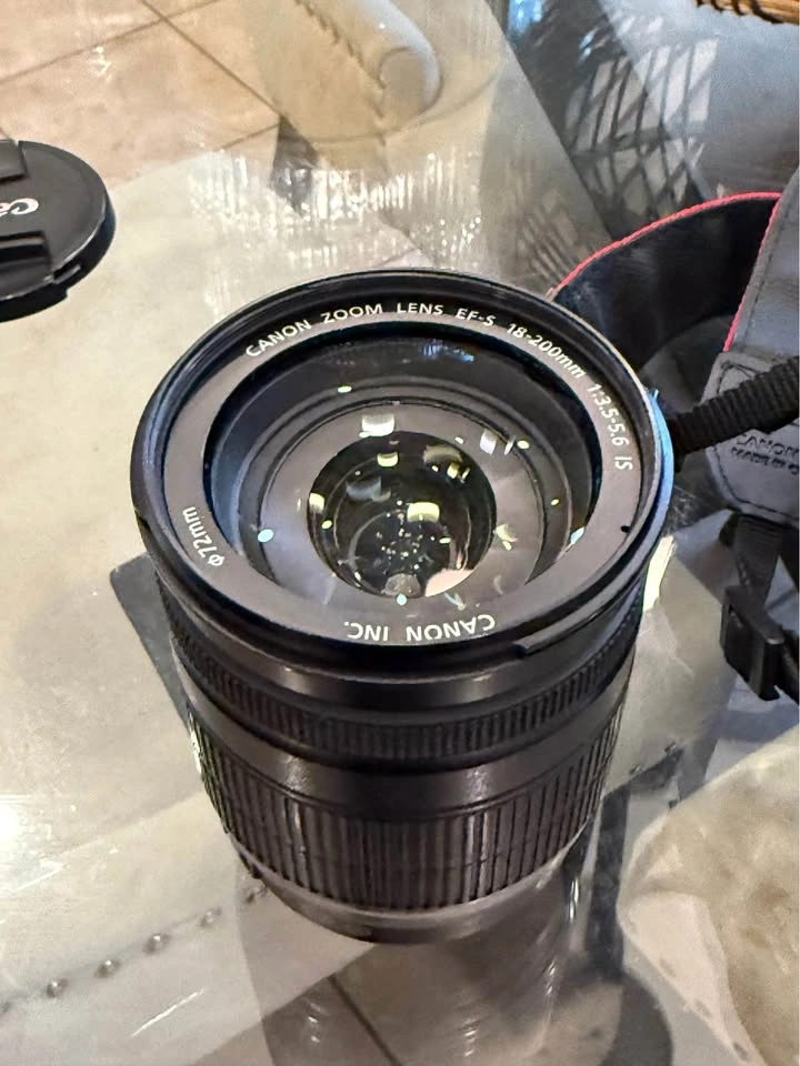 Canon EOS 60D DSLR Camera w/ 18-200mm Lens - photo 4