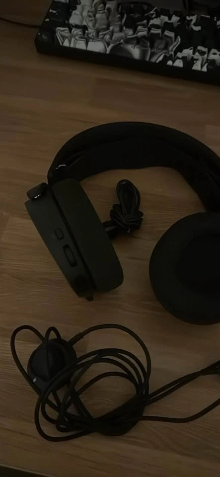 Steel Series Arctis 5 Wired RGB Gaming Headset - photo 3