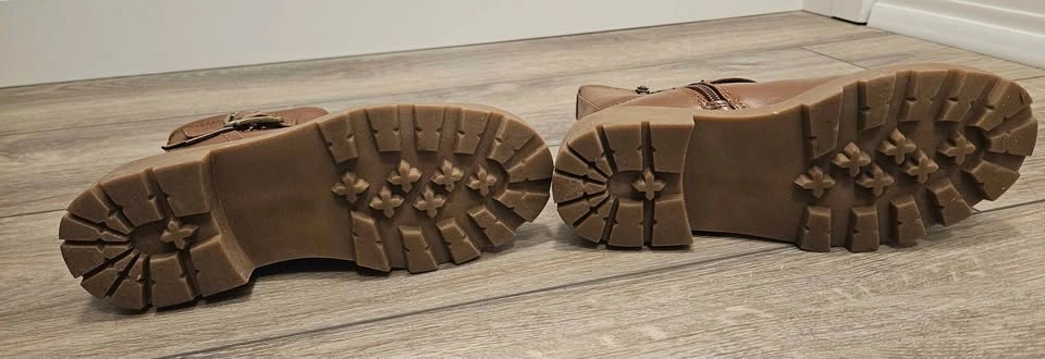 Chelsea Zip Ankle Booties - Size 5 - photo 3