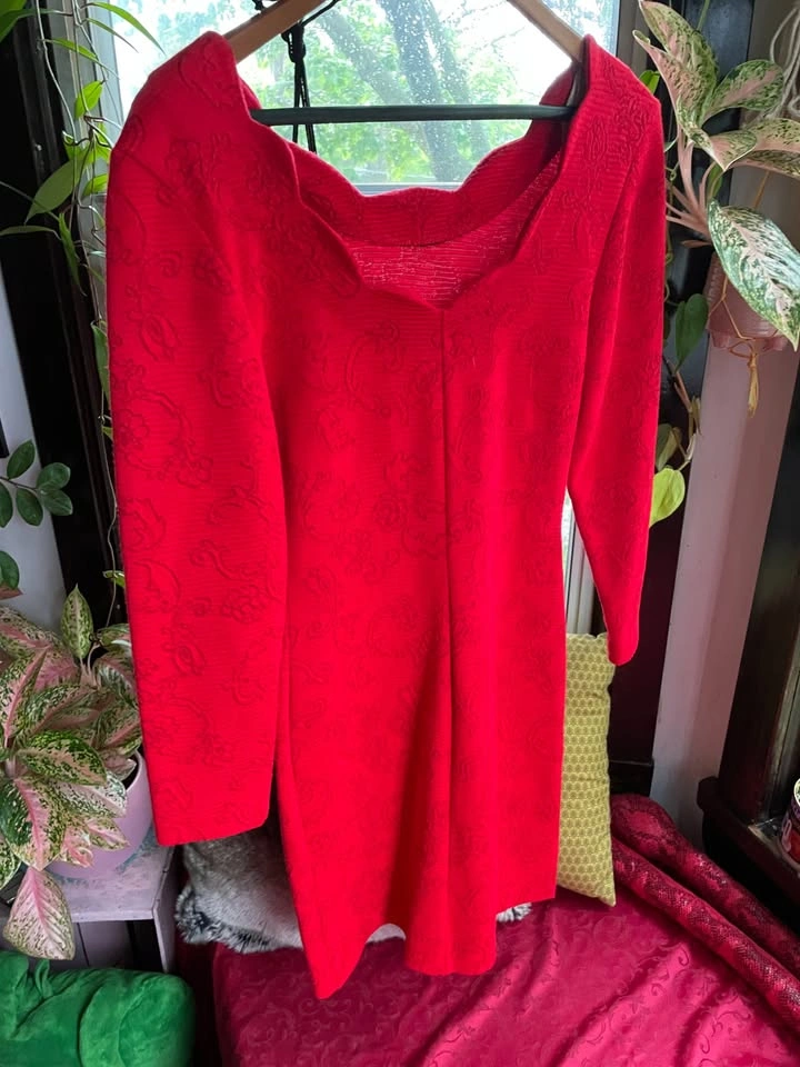 Vittoria Virini Red Form-Fitting Dress - photo 2