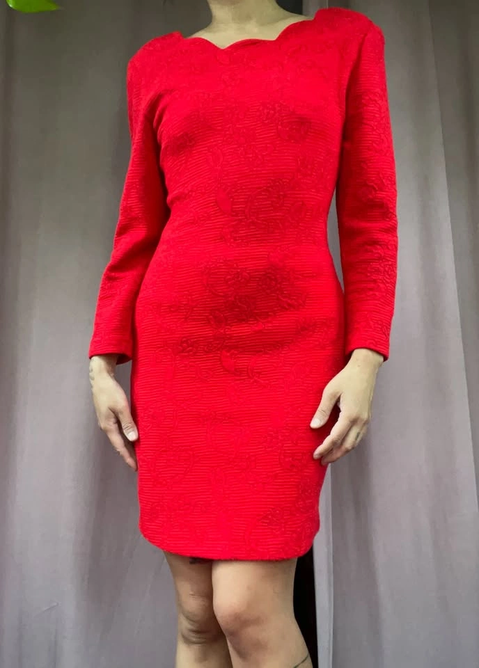 Vittoria Virini Red Form-Fitting Dress - photo 5