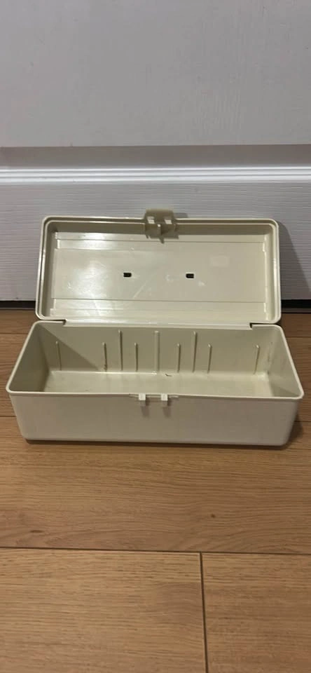 Cream Plastic Storage Box with Handle (11.5") - photo 2