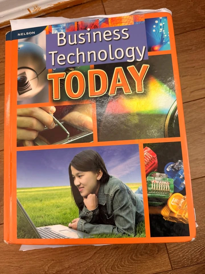 School Textbooks - Grade 9 & 10 Science, Math, English, History, - photo 5