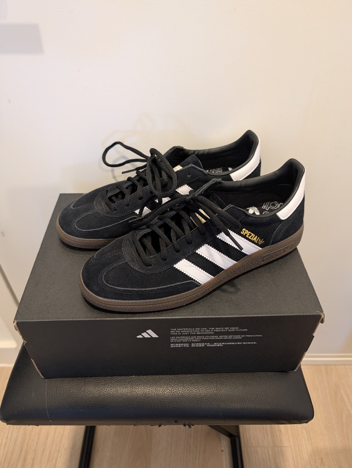 Size 9 - adidas Handball Spezial Black White