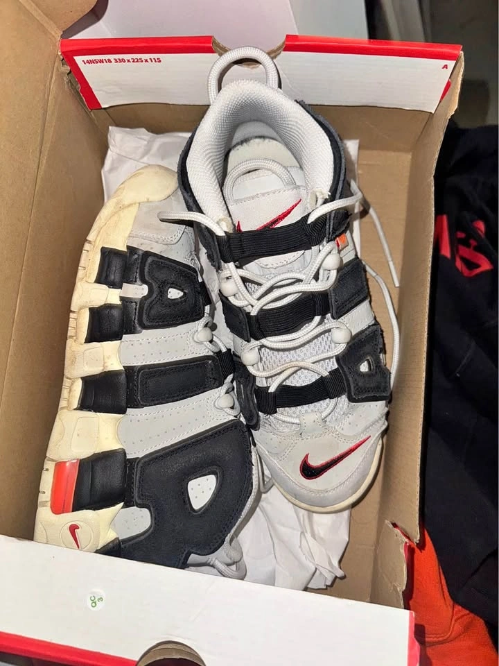 Nike Uptempo