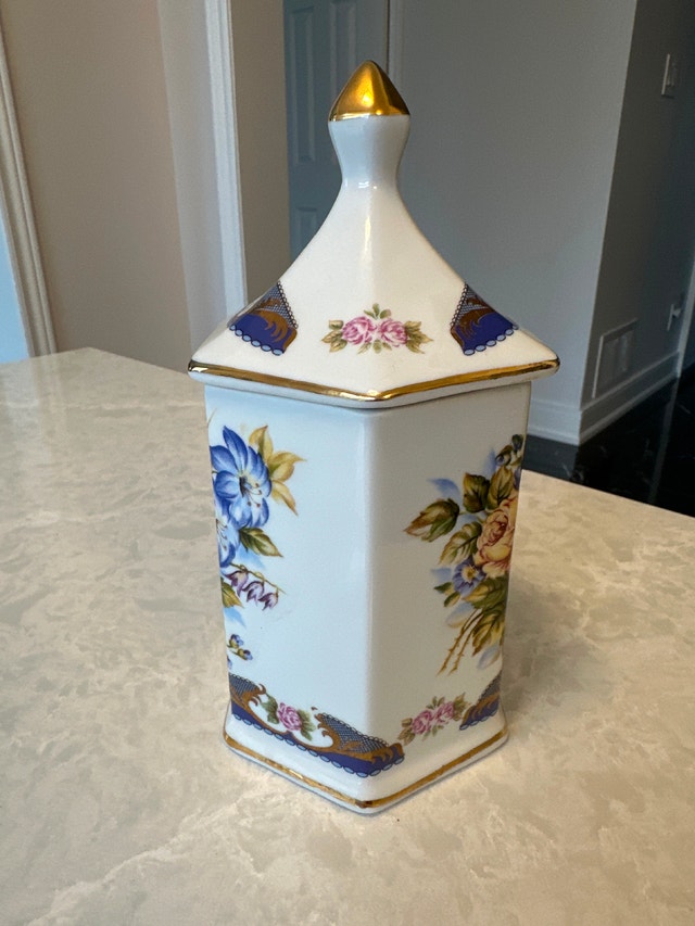 Limoges Vintage Hexagonal Porcelain Ginger Jar - photo 2