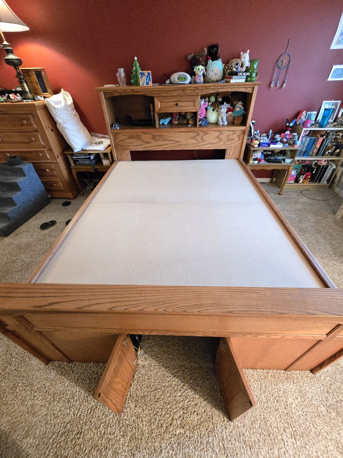 Queen Size Wooden Platform Bed Frame with Storage - photo 4