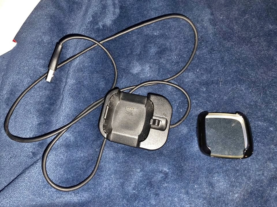 Fitbit Versa 2 Smartwatch