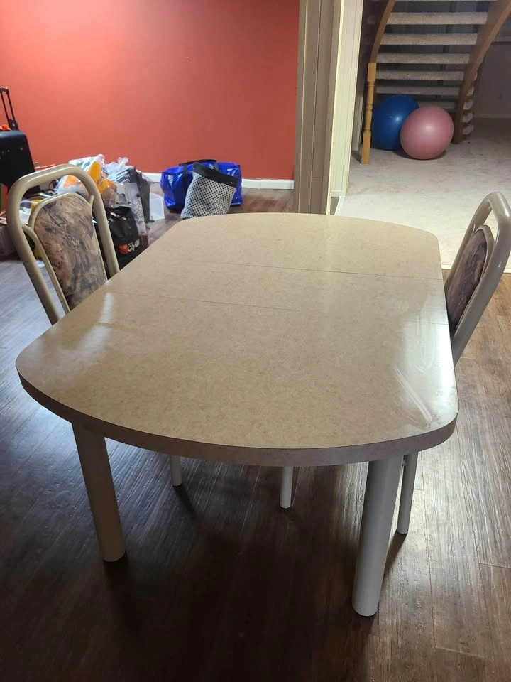 Dining Table with 4 Chairs - photo 2