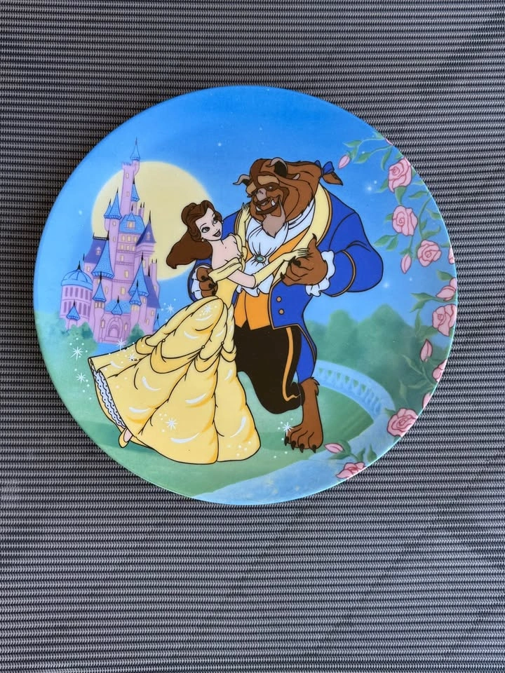 Disney Princess Commemorative Plates - Cinderella & Beauty and t - photo 2