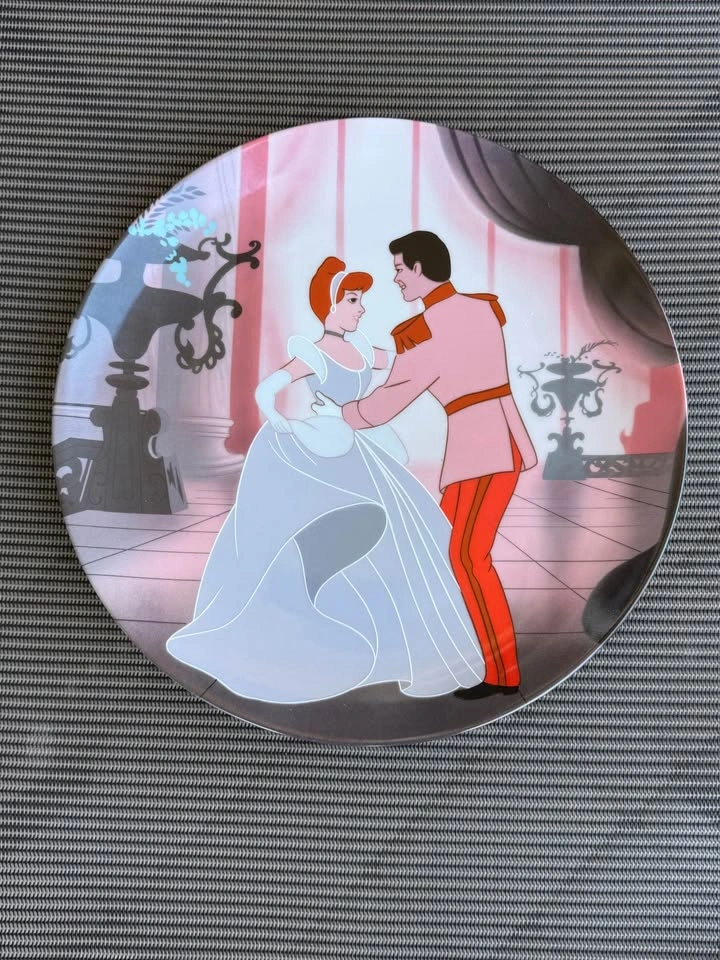 Disney Princess Commemorative Plates - Cinderella & Beauty and t - photo 5