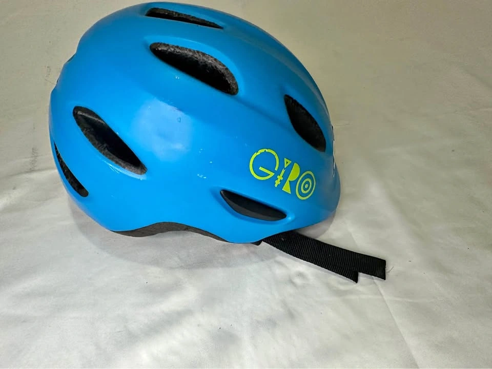 Giro boy’s XS helmet