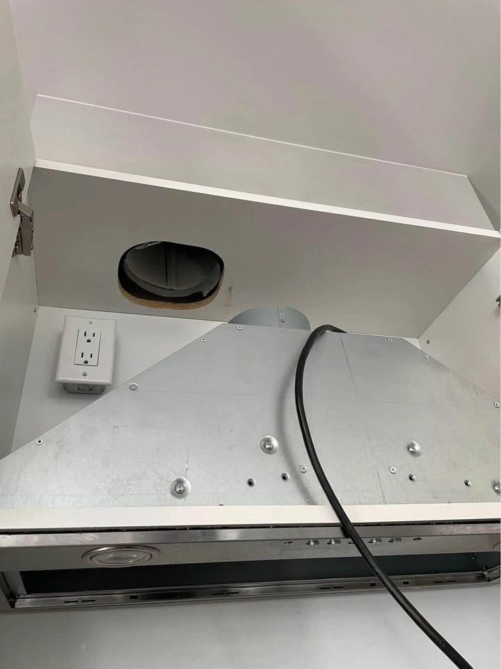 Elica Range Hood/ Kitchen Exhaust Fan - Model EAS428S1