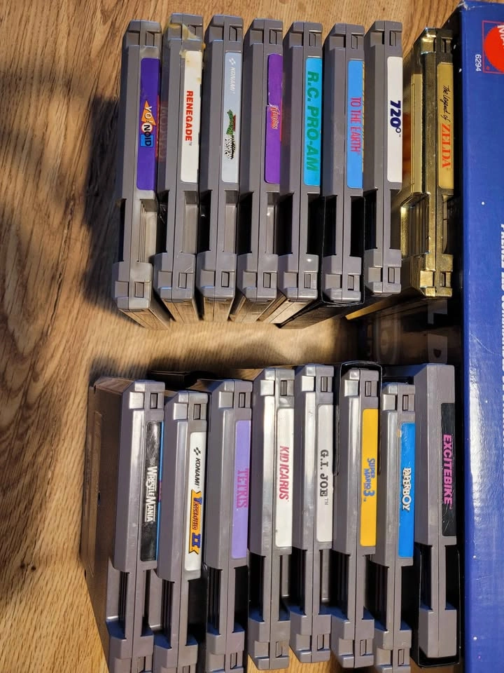 Nintendo NES Control Deck Console Bundle - photo 2
