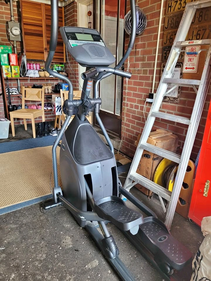 Elliptical machine