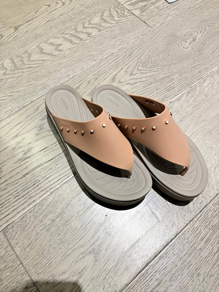Croc LiteRide Sandals - Women's Size 9