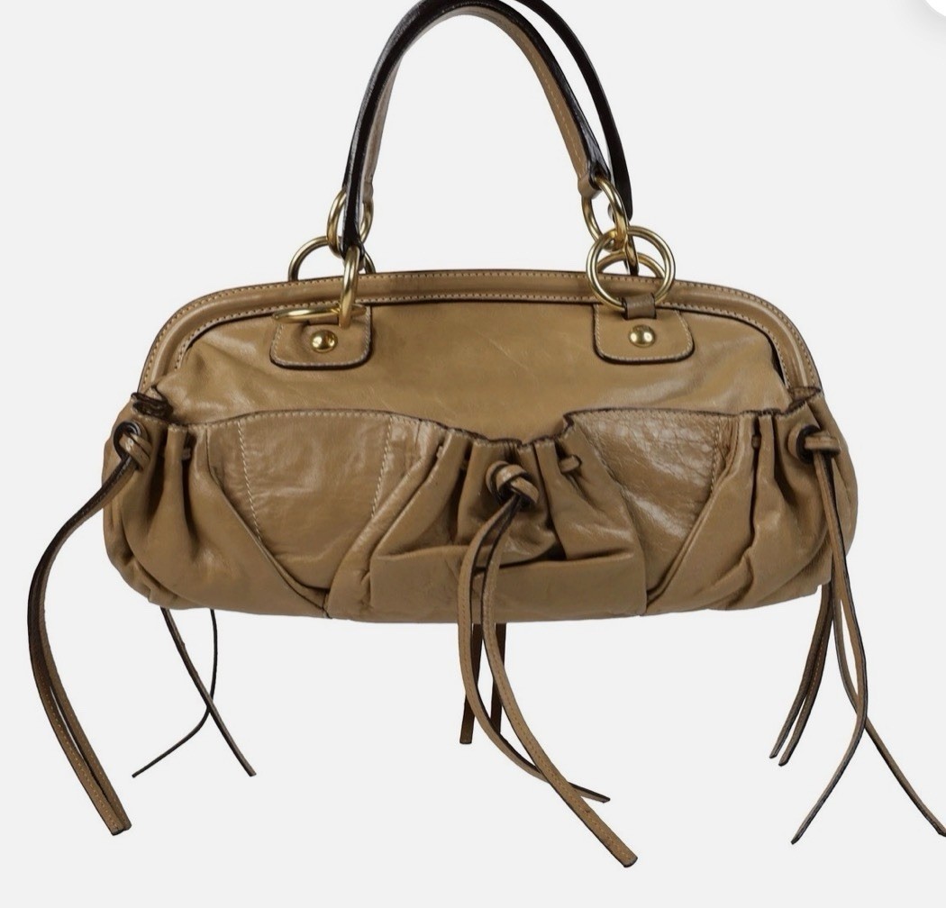 Miu Miu Beige Leather Shoulder Bag - Gold Hardware - photo 2