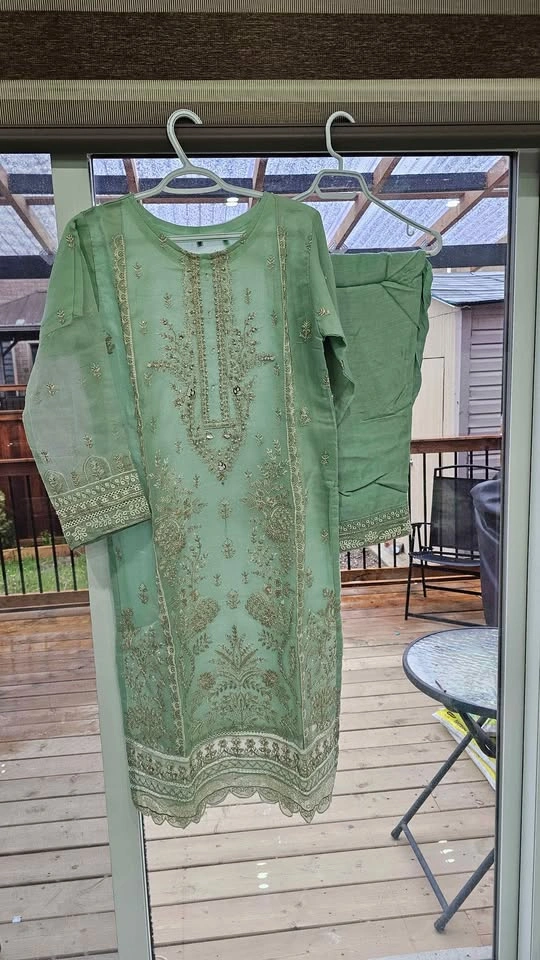 Brand New Pakistani Suit - Sage Green - Medium - photo 3