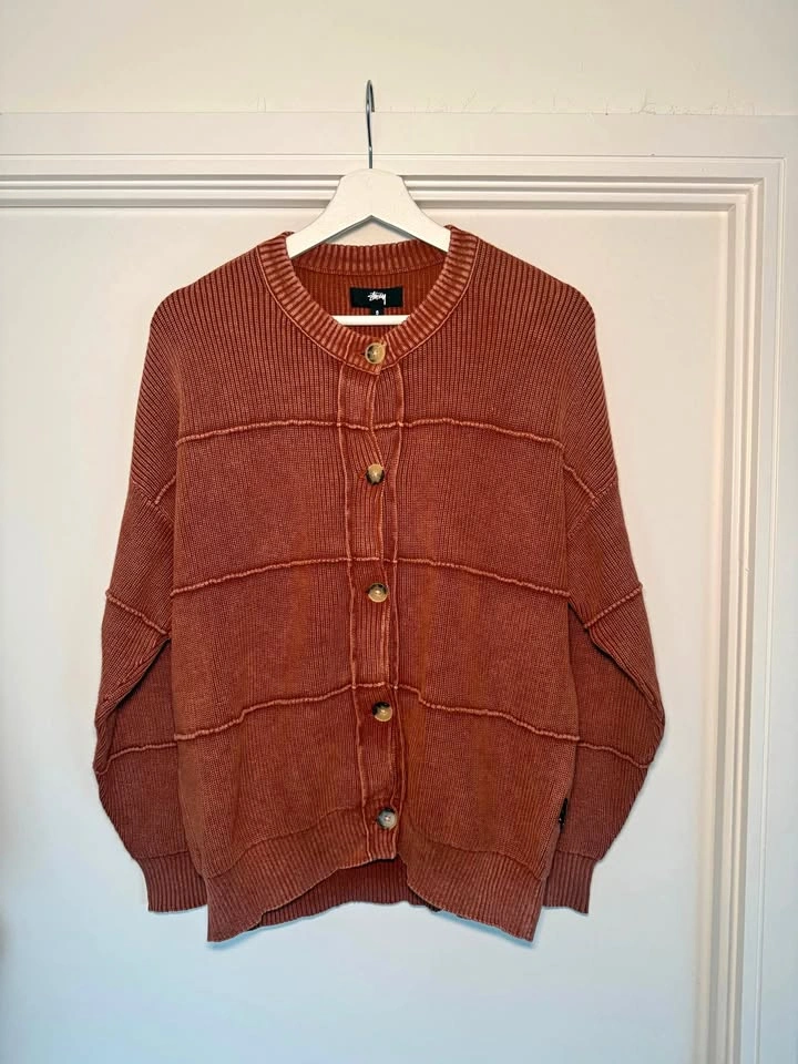 Stussy ribbed knit rust cardigan S