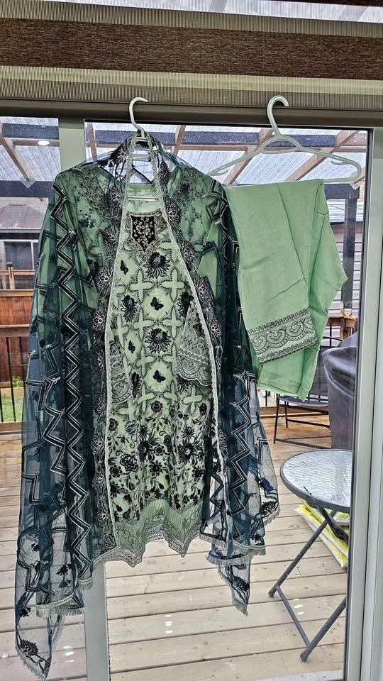 Brand New Pakistani Embroidered 3 Piece Suit - Mint Green