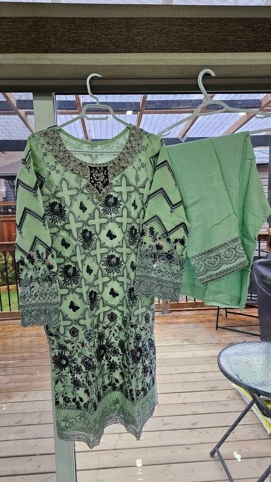 Brand New Pakistani Embroidered 3 Piece Suit - Mint Green - photo 2