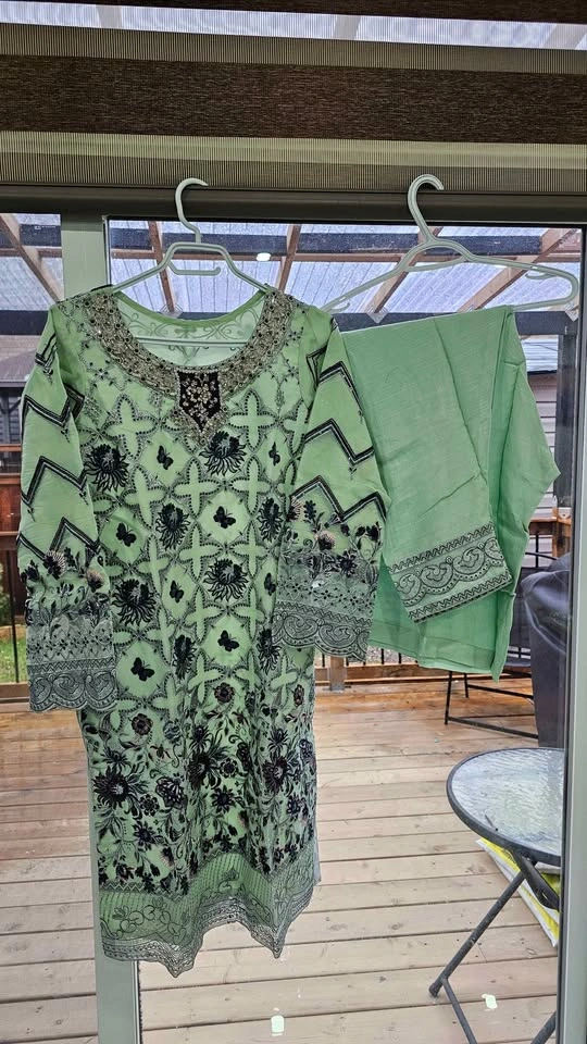 Brand New Pakistani Embroidered 3 Piece Suit - Mint Green - photo 4