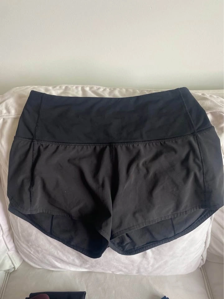 Lululemon Women's Clothing - Size 4 & 6 - photo 3