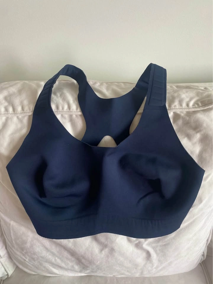 Lululemon Women's Clothing - Size 4 & 6 - photo 5