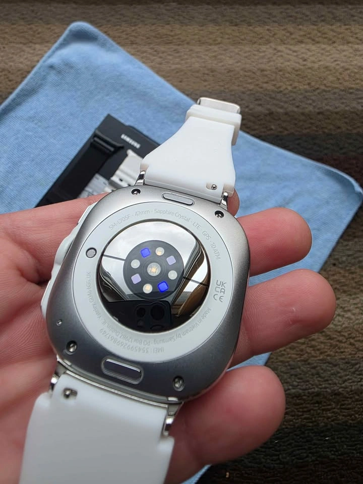 Samsung Galaxy Watch Ultra LTE - photo 4