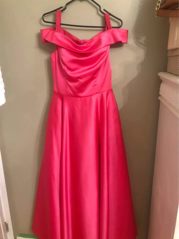 Hot pink thumbnail