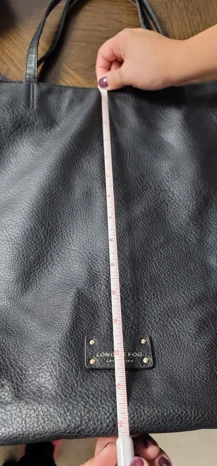 Women's London Fog Large Tote Purse image indicator(7)