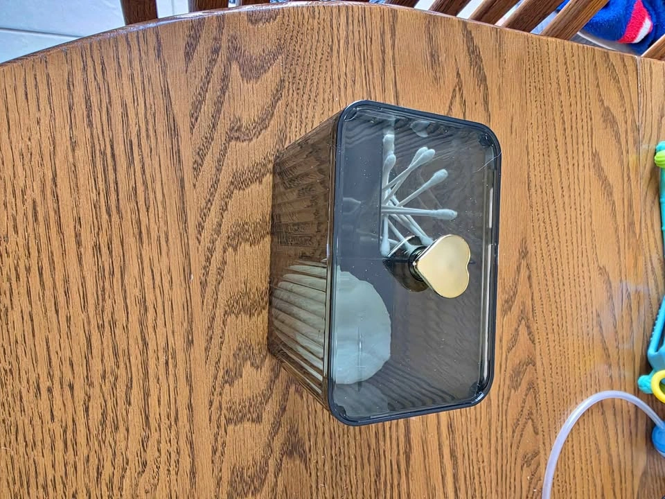 Q-tip holder