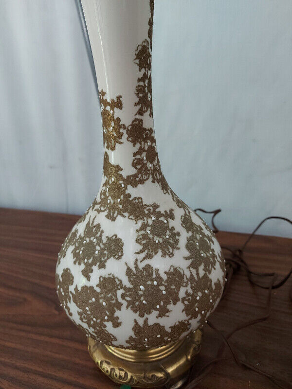 2 Matching Tri Lights Brass Table Lamps - photo 5