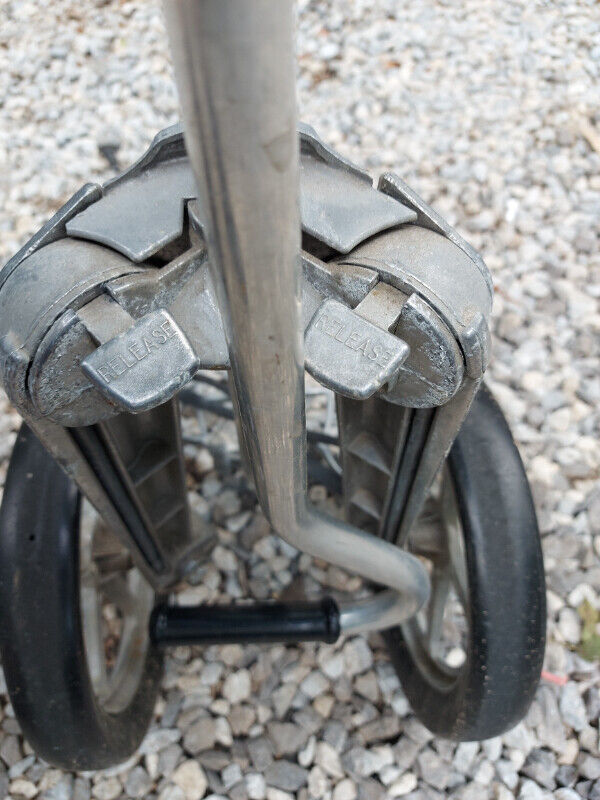 Golf Pull Cart Caddy - Older Folding Aluminum - photo 4