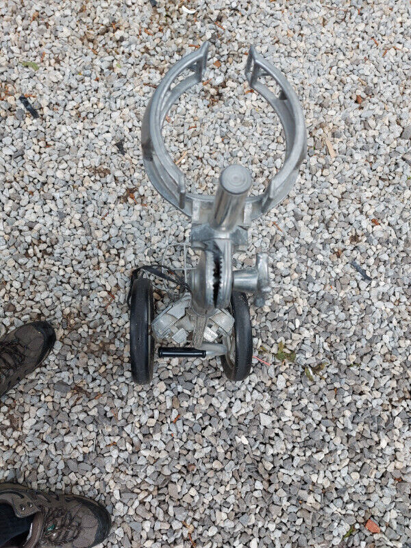 Golf Pull Cart Caddy - Older Folding Aluminum - photo 5