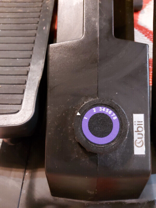 Cubii Jr. purple under-desk elliptical - photo 2