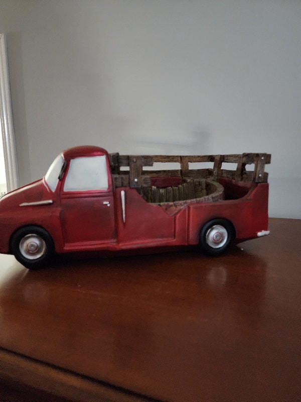 Vintage Red Pickup Truck Porcelain - 14'' - photo 2